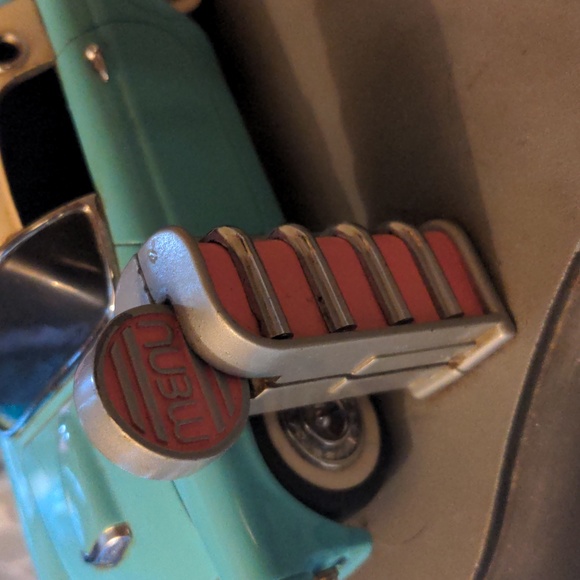 1992 Franklin Mint Dine-In Menu Moveable Vintage Car Girl Food Roller Skates - Picture 6 of 16